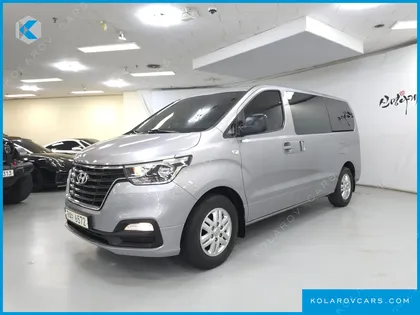 HYUNDAI STAREX VAN 3-SEATER