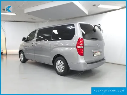HYUNDAI STAREX VAN 3-SEATER