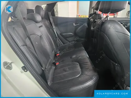 HYUNDAI TUCSON DIESEL 2WD LX20