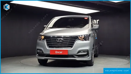 HYUNDAI STAREX VAN 5-SEATER
