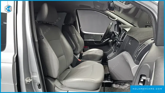 HYUNDAI STAREX VAN 5-SEATER