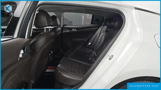 KIA STINGER 2.5 AWD MASTERS