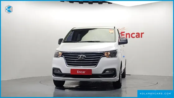 HYUNDAI STAREX VAN 5-SEATER