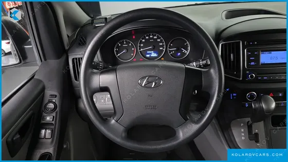 HYUNDAI STAREX WAGON 12-SEATER