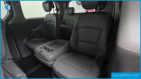 HYUNDAI STAREX WAGON 12-SEATER