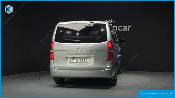 HYUNDAI STAREX WAGON 12-SEATER