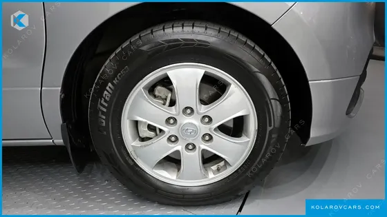 HYUNDAI STAREX WAGON 12-SEATER