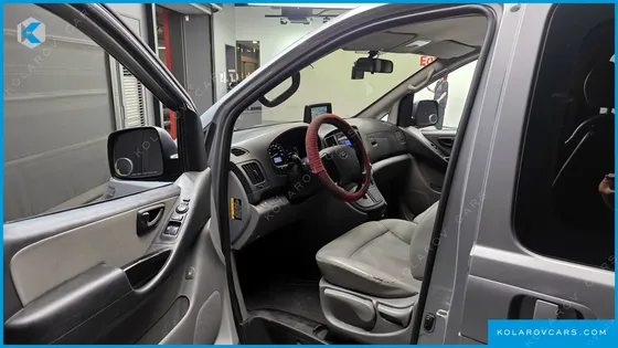 HYUNDAI STAREX WAGON 12-SEATER
