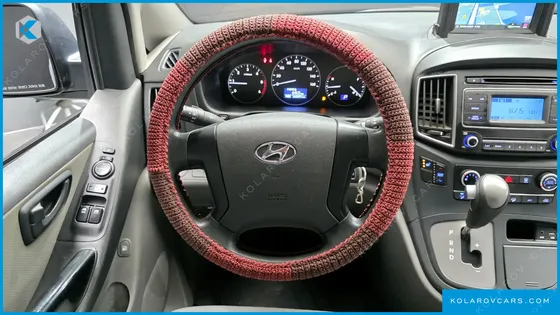 HYUNDAI STAREX WAGON 12-SEATER