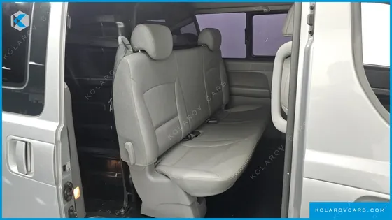 HYUNDAI STAREX VAN 5-SEATER