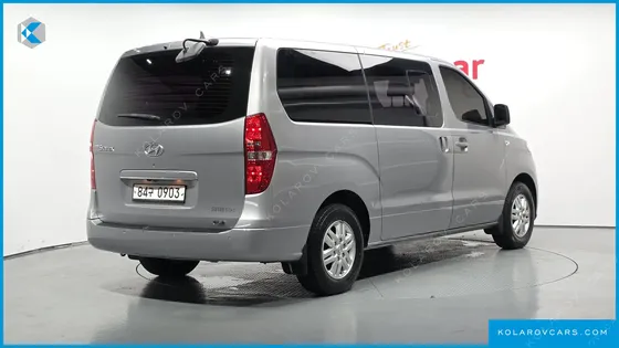 HYUNDAI STAREX VAN 5-SEATER LPI