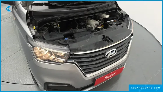 HYUNDAI STAREX VAN 5-SEATER LPI