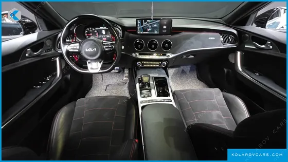 KIA STINGER 2.5 AWD MASTERS ACRO EDITION