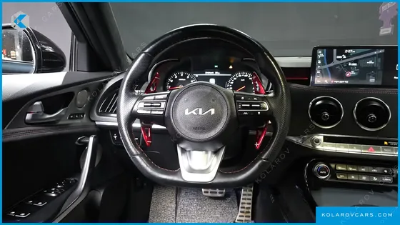 KIA STINGER 2.5 AWD MASTERS ACRO EDITION