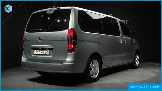 HYUNDAI STAREX WAGON 12-SEATER