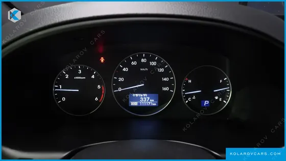 HYUNDAI STAREX WAGON 12-SEATER