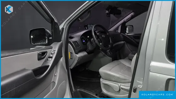 HYUNDAI STAREX WAGON 12-SEATER
