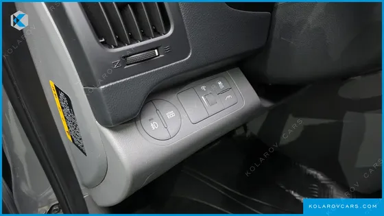 HYUNDAI STAREX WAGON 12-SEATER
