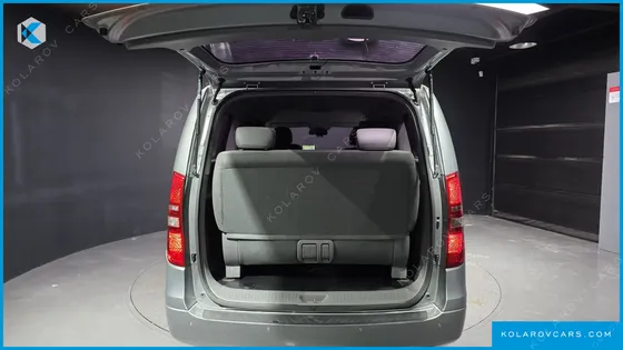 HYUNDAI STAREX WAGON 12-SEATER