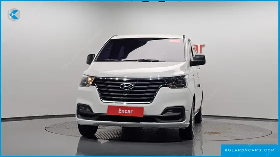 HYUNDAI STAREX VAN 5-SEATER