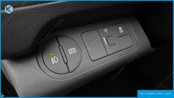 HYUNDAI STAREX VAN 3-SEATER
