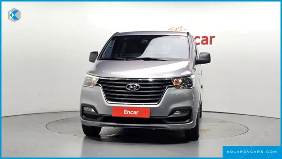 HYUNDAI STAREX VAN 5-SEATER