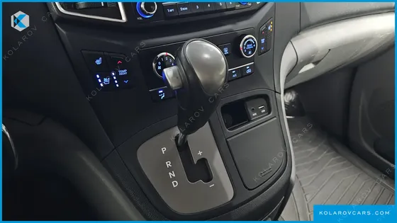 HYUNDAI STAREX WAGON 11-SEATER