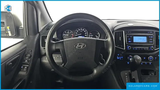HYUNDAI STAREX WAGON 11-SEATER