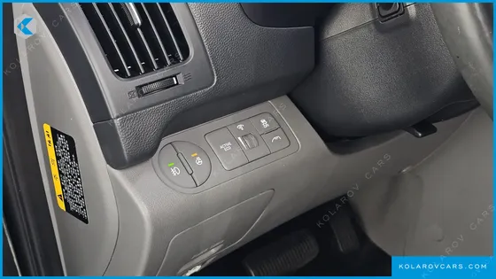 HYUNDAI STAREX WAGON 11-SEATER