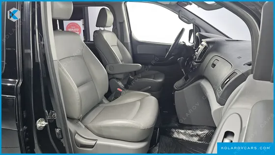 HYUNDAI STAREX WAGON 11-SEATER