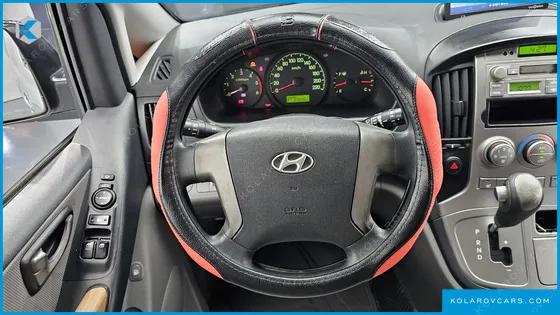HYUNDAI STAREX 12-SEATER WAGON