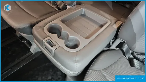 HYUNDAI STAREX 12-SEATER WAGON