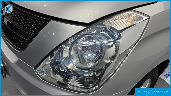 HYUNDAI STAREX 12-SEATER WAGON