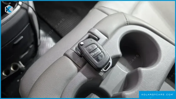HYUNDAI STAREX VAN 3-SEATER