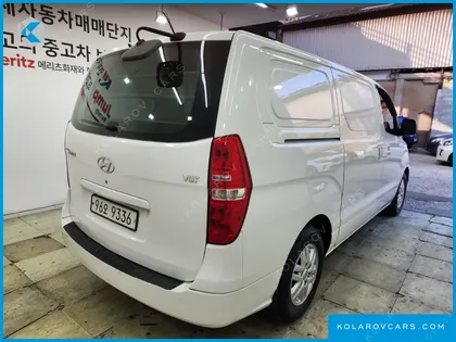 HYUNDAI STAREX 3-SEATER VAN