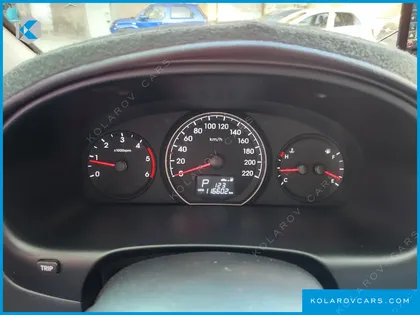 HYUNDAI STAREX 3-SEATER VAN