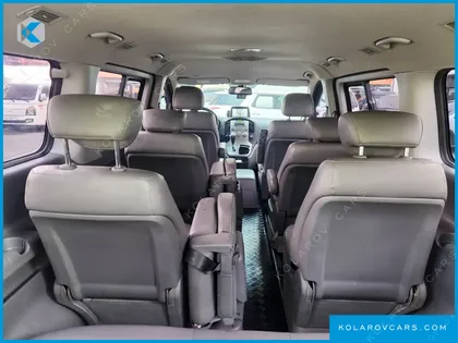 HYUNDAI STAREX 11-SEATER WAGON
