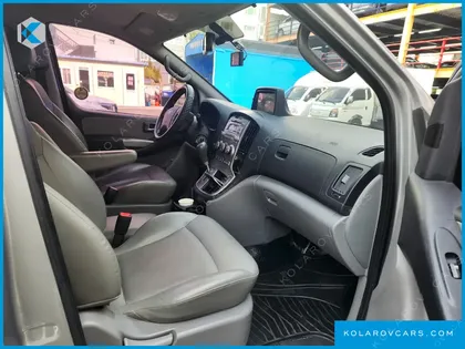 HYUNDAI STAREX 11-SEATER WAGON