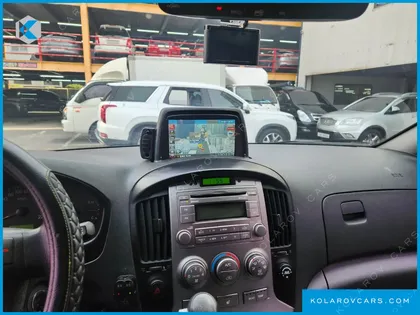 HYUNDAI STAREX 11-SEATER WAGON