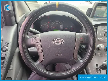 HYUNDAI STAREX 11-SEATER WAGON
