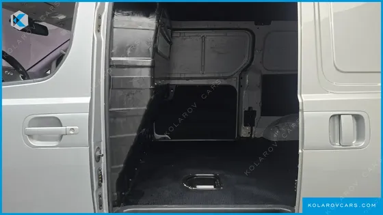 HYUNDAI STAREX 3-SEATER VAN