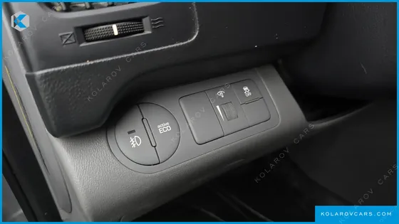 HYUNDAI STAREX 3-SEATER VAN
