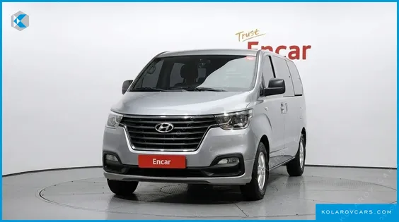 HYUNDAI STAREX VAN 5-SEATER