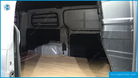 HYUNDAI STAREX 3-SEATER VAN