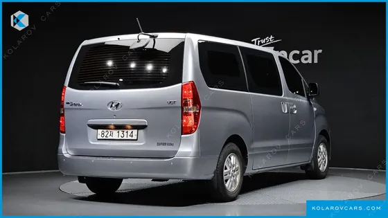 HYUNDAI STAREX VAN 3-SEATER