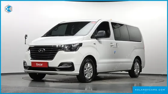 HYUNDAI STAREX VAN 5-SEATER