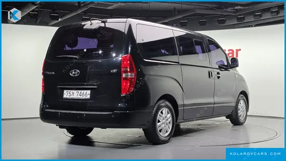 HYUNDAI STAREX 12-SEATER WAGON