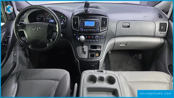 HYUNDAI STAREX 12-SEATER WAGON