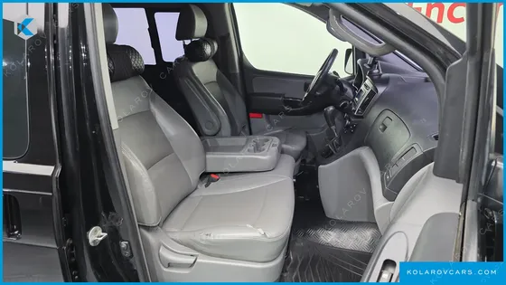 HYUNDAI STAREX 12-SEATER WAGON