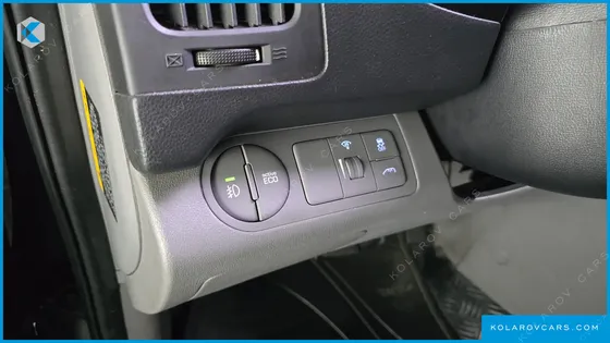 HYUNDAI STAREX 12-SEATER WAGON